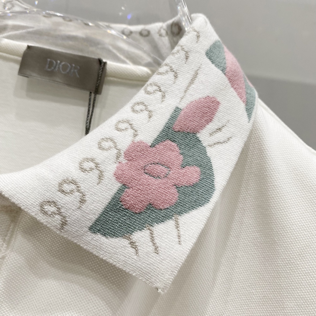  
DIOR 迪奥 翻领POLO衫
领口花瓣字母刺绣🪡LOGO小标设计
官方同步  商务首选
时尚个性 