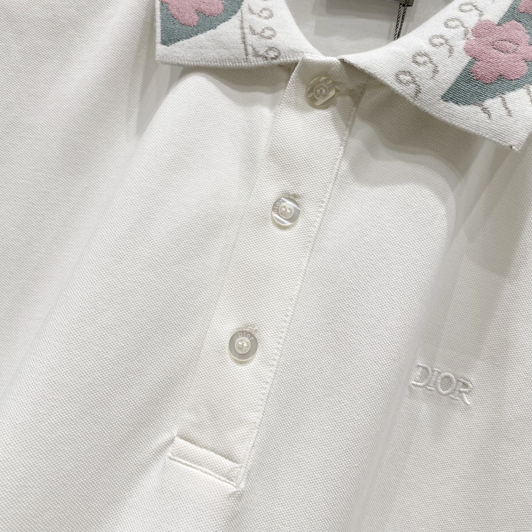  
DIOR 迪奥 翻领POLO衫
领口花瓣字母刺绣🪡LOGO小标设计
官方同步  商务首选
时尚个性 