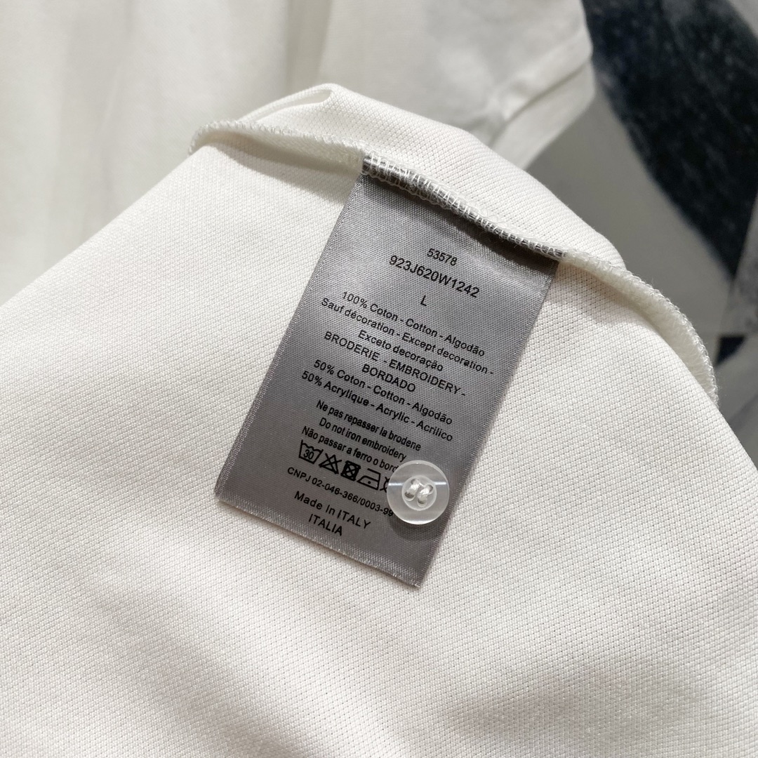  
DIOR 迪奥 翻领POLO衫
领口花瓣字母刺绣🪡LOGO小标设计
官方同步  商务首选
时尚个性 