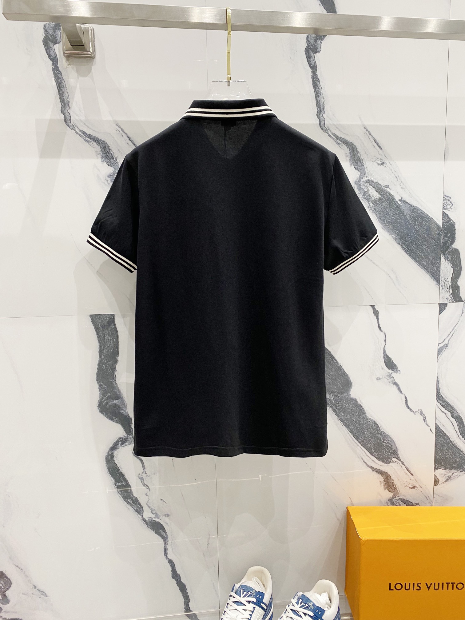  
LOEWE 罗意威 翻领POLO衫
七彩字母图腾刺绣🪡LOGO口袋设计
官方同步  商务首选
时尚个