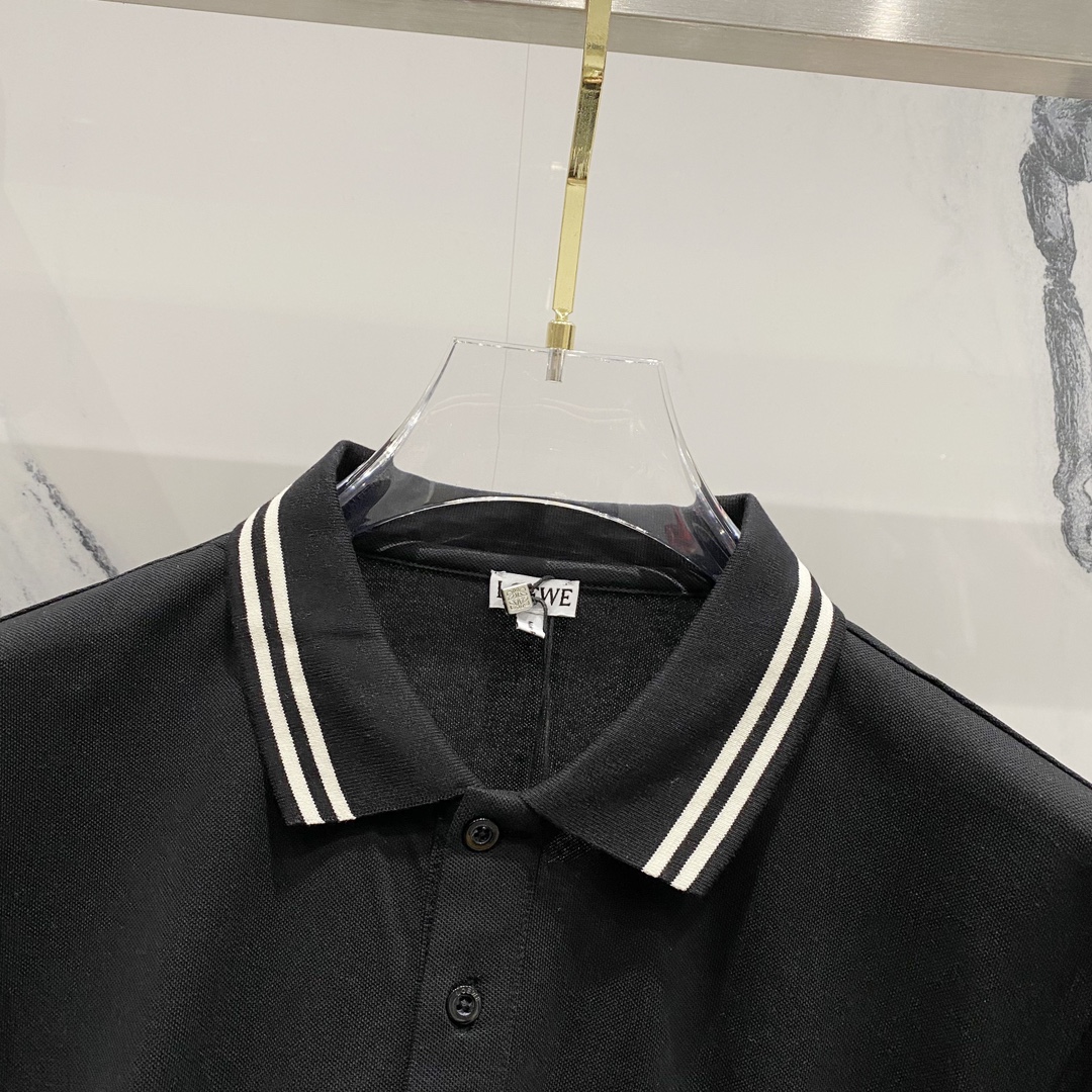  
LOEWE 罗意威 翻领POLO衫
七彩字母图腾刺绣🪡LOGO口袋设计
官方同步  商务首选
时尚个
