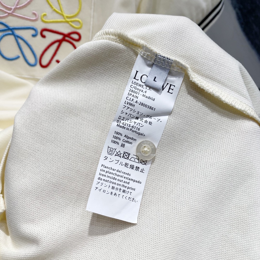  
LOEWE 罗意威 翻领POLO衫
七彩字母图腾刺绣🪡LOGO口袋设计
官方同步  商务首选
时尚个