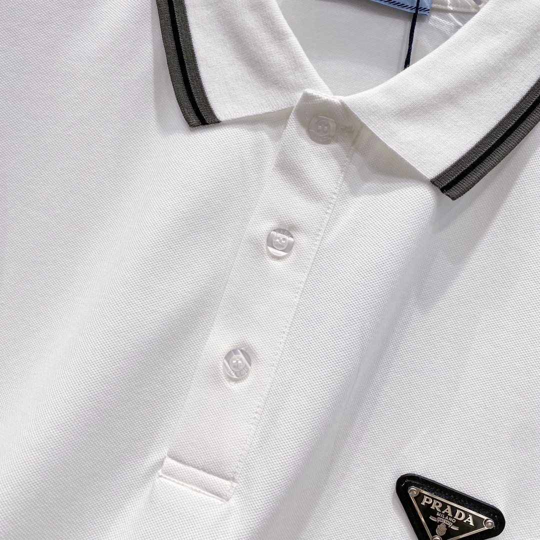  
PRADA 普拉达 翻领POLO衫
编织撞色领口经典三角标徽章铁牌LOGO
官方同步  商务首选
时