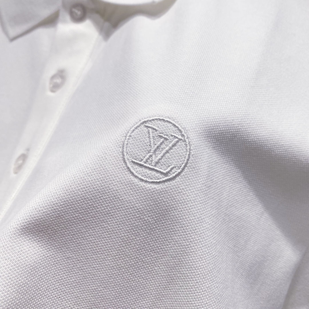  
LOUIS VUITTON 路易威登 翻领POLO衫
经典小圆标字母LOGO刺绣🪡标识
官方同步  