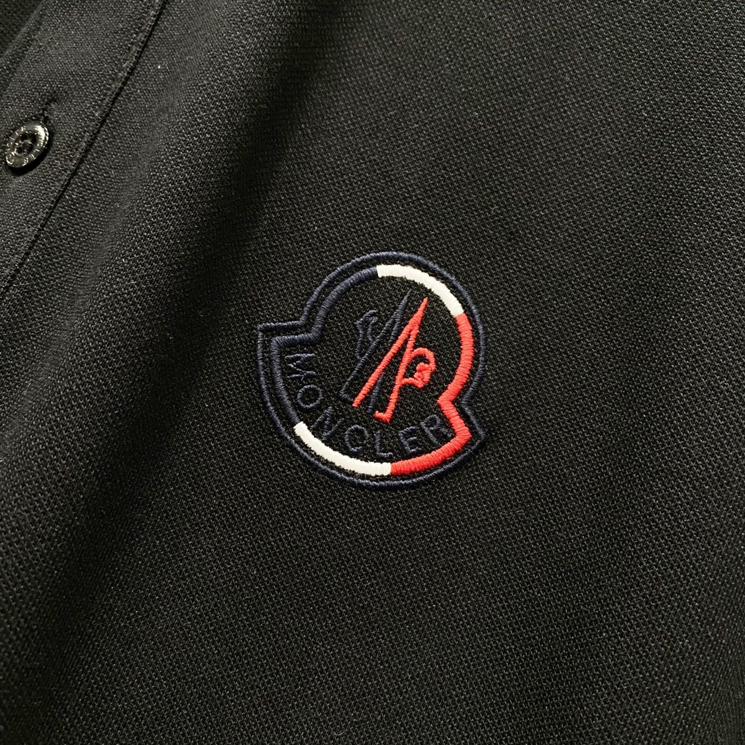 
MONCLER 蒙口 翻领POLO衫
字母编织领口刺绣🪡LOGO小标
官方同步  商务首选
时尚个性