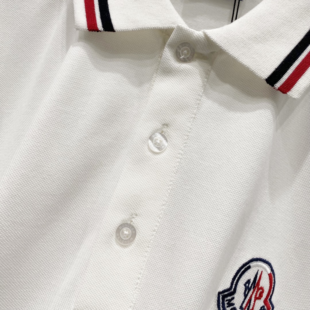  
MONCLER 蒙口 翻领POLO衫
字母编织领口刺绣🪡LOGO小标
官方同步  商务首选
时尚个性