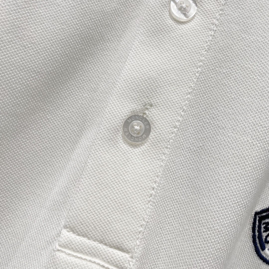  
MONCLER 蒙口 翻领POLO衫
字母编织领口刺绣🪡LOGO小标
官方同步  商务首选
时尚个性