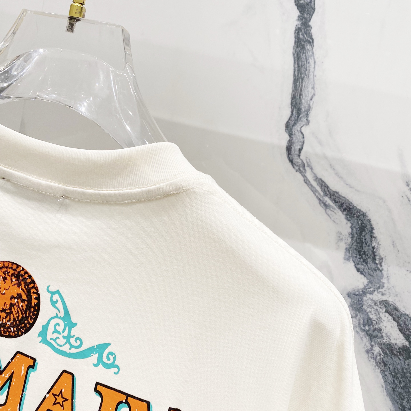 High-Quality Balmain Short Sleeve T-Shirt with Gladiator Logo Stamp – Fashionable and Original - 图片 4