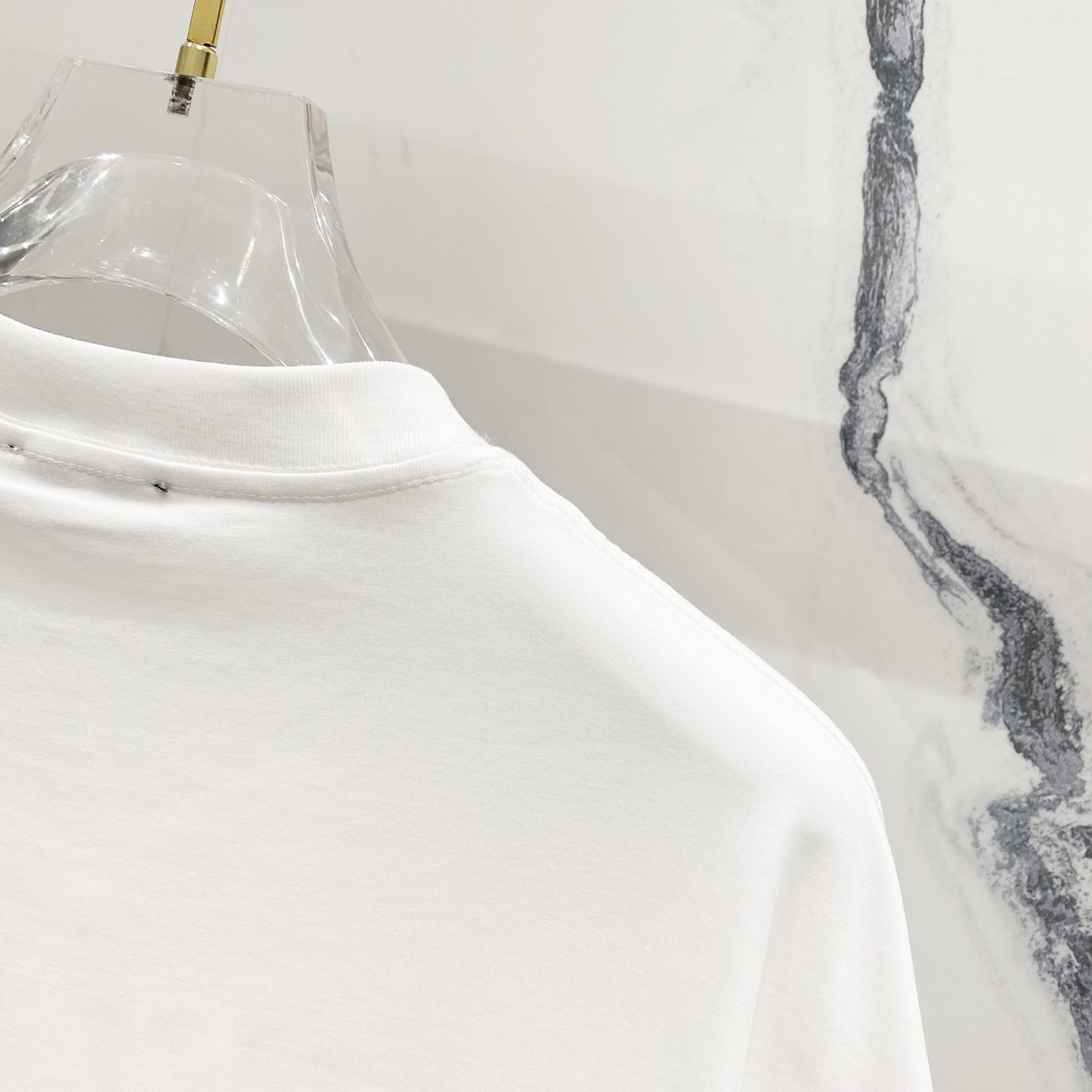 High-Quality Balmain Short Sleeve T-Shirt with Brand Logo Embroidery – Official Sync - 图片 4