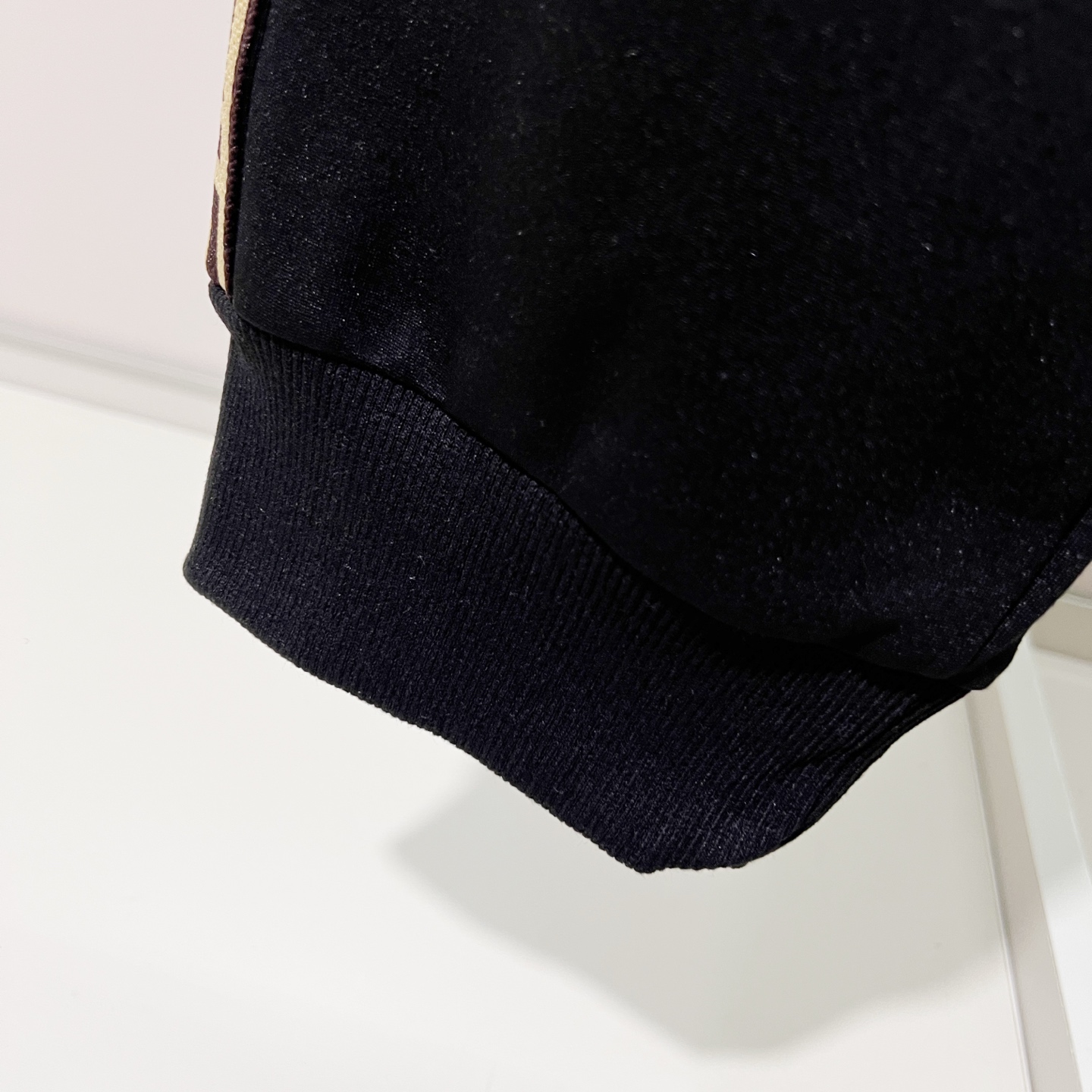 Pantalón de chándal Fendi negro con logo y franja lateral FF para hombre 8 i1757352282819 5132 0 6