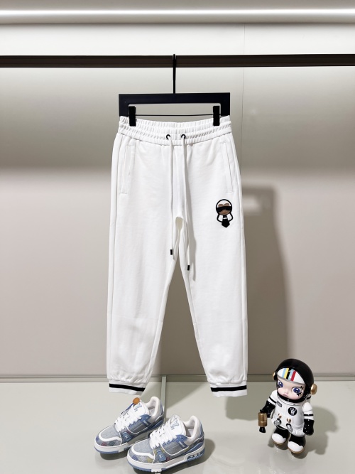 Fendi Custom Fabric Sweatpants with Leather Embroidery Logo - High Quality 1 Fendi Custom Fabric Sweatpants with Leather Embroidery Logo – High Quality