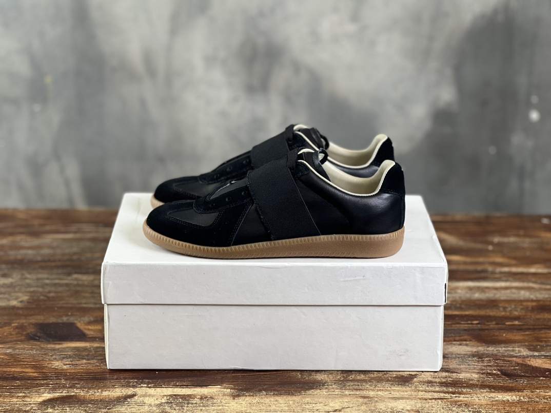 What best replica sellers
 Maison Margiela Casual Shoes Splicing Cowhide Rubber Vintage Casual