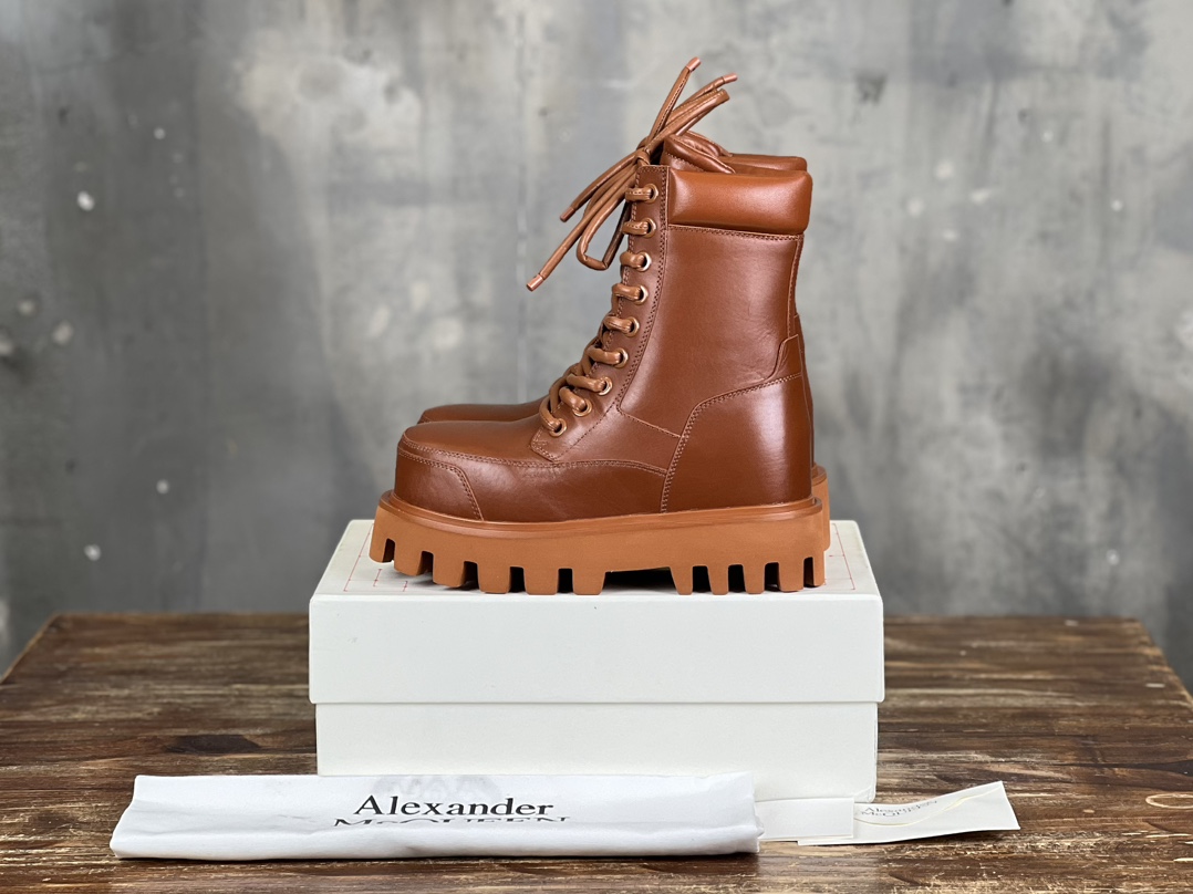 Alexander McQueen AAA+
 Boots