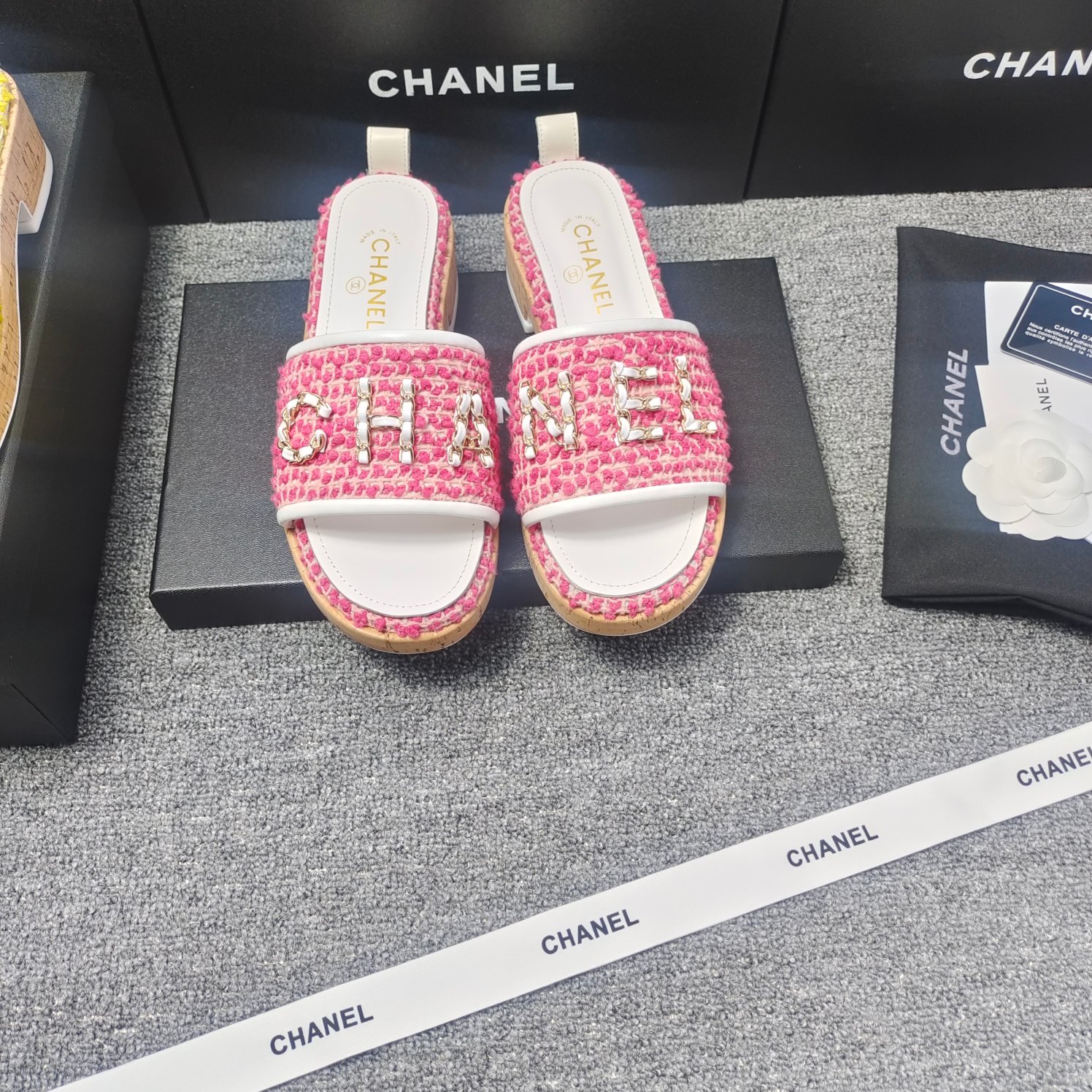 copia
 Chanel Scarpe Pantofole Cuoio genuino Pelle di pecora Collezione Primavera/Estate Catene