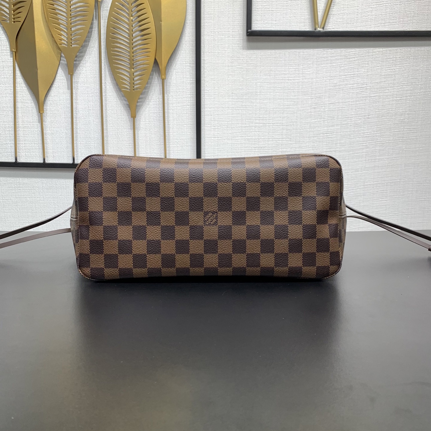 【顶级原单】 款号：N41603全钢狗扣 带163芯片     极具传奇色彩的 Neverfull 手袋总是能够满足您对