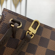 【顶级原单】 款号:N40600全钢狗扣 带163芯片 本款 Neverfull 小号手袋结合了经典设计与标志性 【顶级原单】 款号:N40600全钢狗扣 带163芯片 本款 Neverfull 小号手袋结合了经典设计与标志性