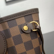 【顶级原单】 款号:N40600全钢狗扣 带163芯片 本款 Neverfull 小号手袋结合了经典设计与标志性 【顶级原单】 款号:N40600全钢狗扣 带163芯片 本款 Neverfull 小号手袋结合了经典设计与标志性