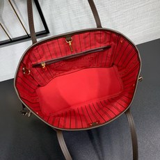 【顶级原单】 款号:N40600全钢狗扣 带163芯片 本款 Neverfull 小号手袋结合了经典设计与标志性 【顶级原单】 款号:N40600全钢狗扣 带163芯片 本款 Neverfull 小号手袋结合了经典设计与标志性