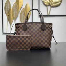 【顶级原单】 款号:N40600全钢狗扣 带163芯片 本款 Neverfull 小号手袋结合了经典设计与标志性 【顶级原单】 款号:N40600全钢狗扣 带163芯片 本款 Neverfull 小号手袋结合了经典设计与标志性