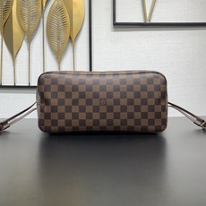 【顶级原单】款号:N40598新版钢狗扣 带163芯片 本款 Neverfull 中号托特包为 Damier Ebe 【顶级原单】款号:N40598新版钢狗扣 带163芯片 本款 Neverfull 中号托特包为 Damier Ebe