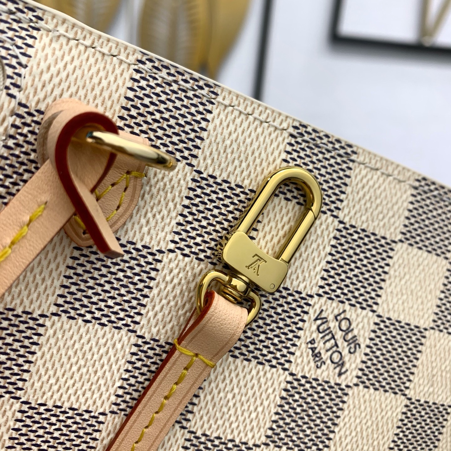 【顶级原单】 款号：N40602白里  带163芯片    本款 Neverfull 大号托特包为 Damier Azu