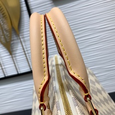【顶级原单】 款号:N40592全钢狗扣 带163芯片 Speedy 系列手袋原为旅行者而设计,借由此名致敬 19 【顶级原单】 款号:N40592全钢狗扣 带163芯片 Speedy 系列手袋原为旅行者而设计,借由此名致敬 19