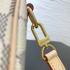 【顶级原单】 款号:N40592全钢狗扣 带163芯片 Speedy 系列手袋原为旅行者而设计,借由此名致敬 19 【顶级原单】 款号:N40592全钢狗扣 带163芯片 Speedy 系列手袋原为旅行者而设计,借由此名致敬 19