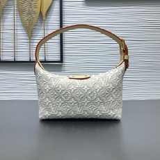 【顶级原单】 款号:M29879 带163芯片 本款 Pochette Hills 手袋聚焦品牌精湛工艺,展现 M 【顶级原单】 款号:M29879 带163芯片 本款 Pochette Hills 手袋聚焦品牌精湛工艺,展现 M