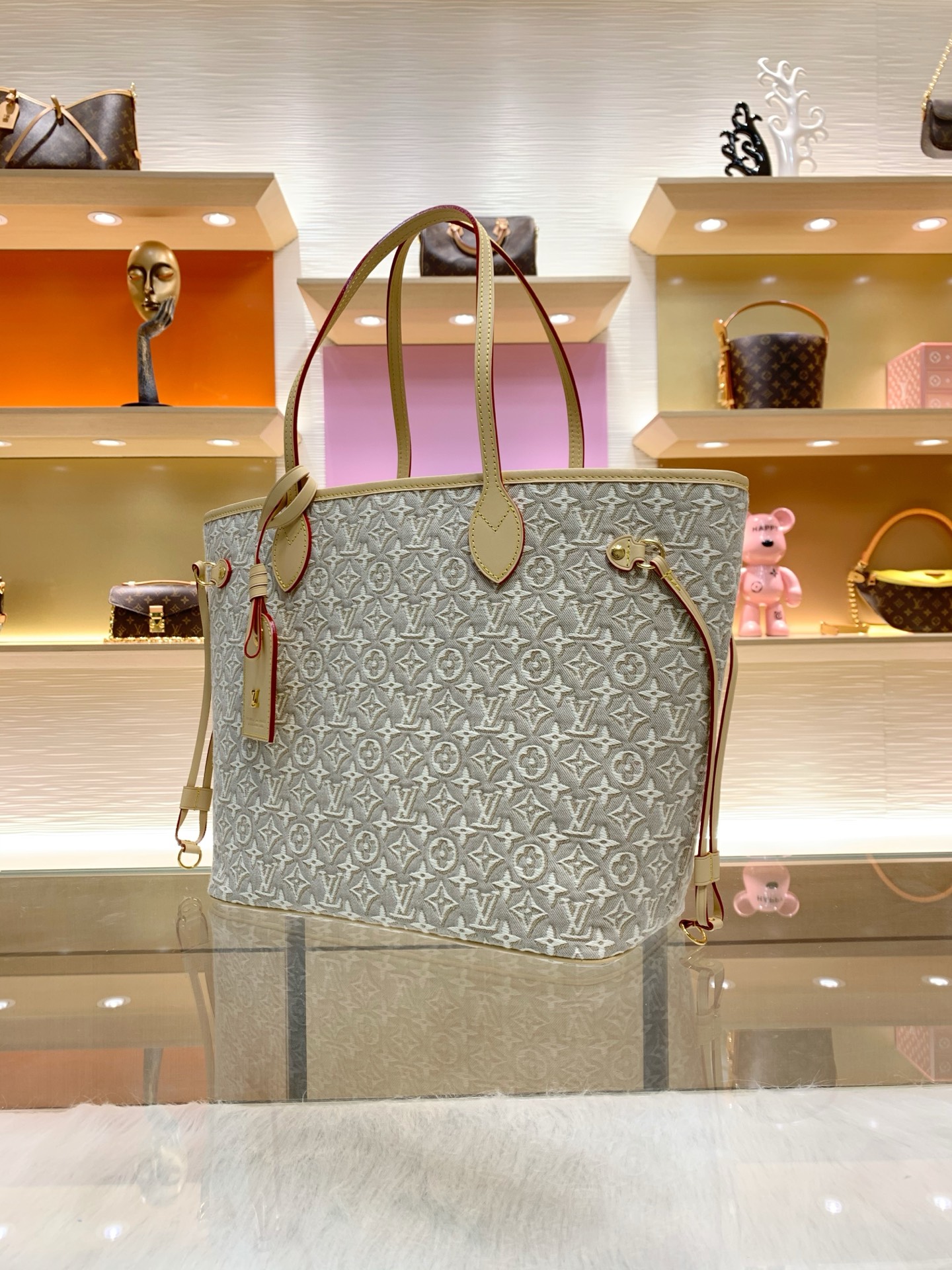 【顶级原单】 款号：M2A381  带163芯片    Neverfull MM系列被重新设计，适用于2026年秋冬系列