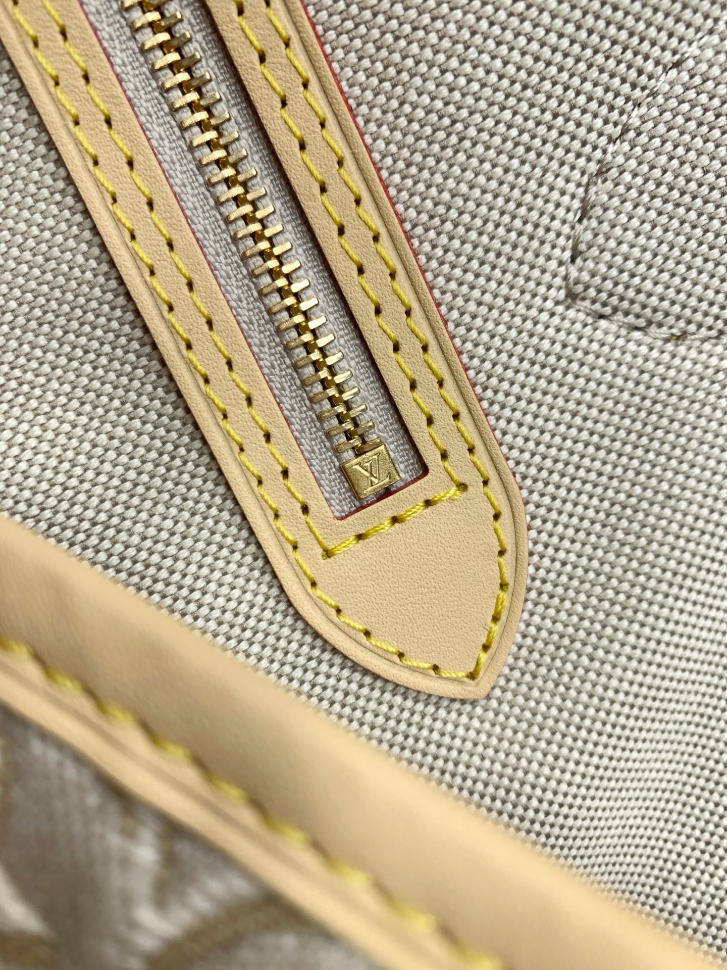 【顶级原单】 款号：M2A381  带163芯片    Neverfull MM系列被重新设计，适用于2026年秋冬系列