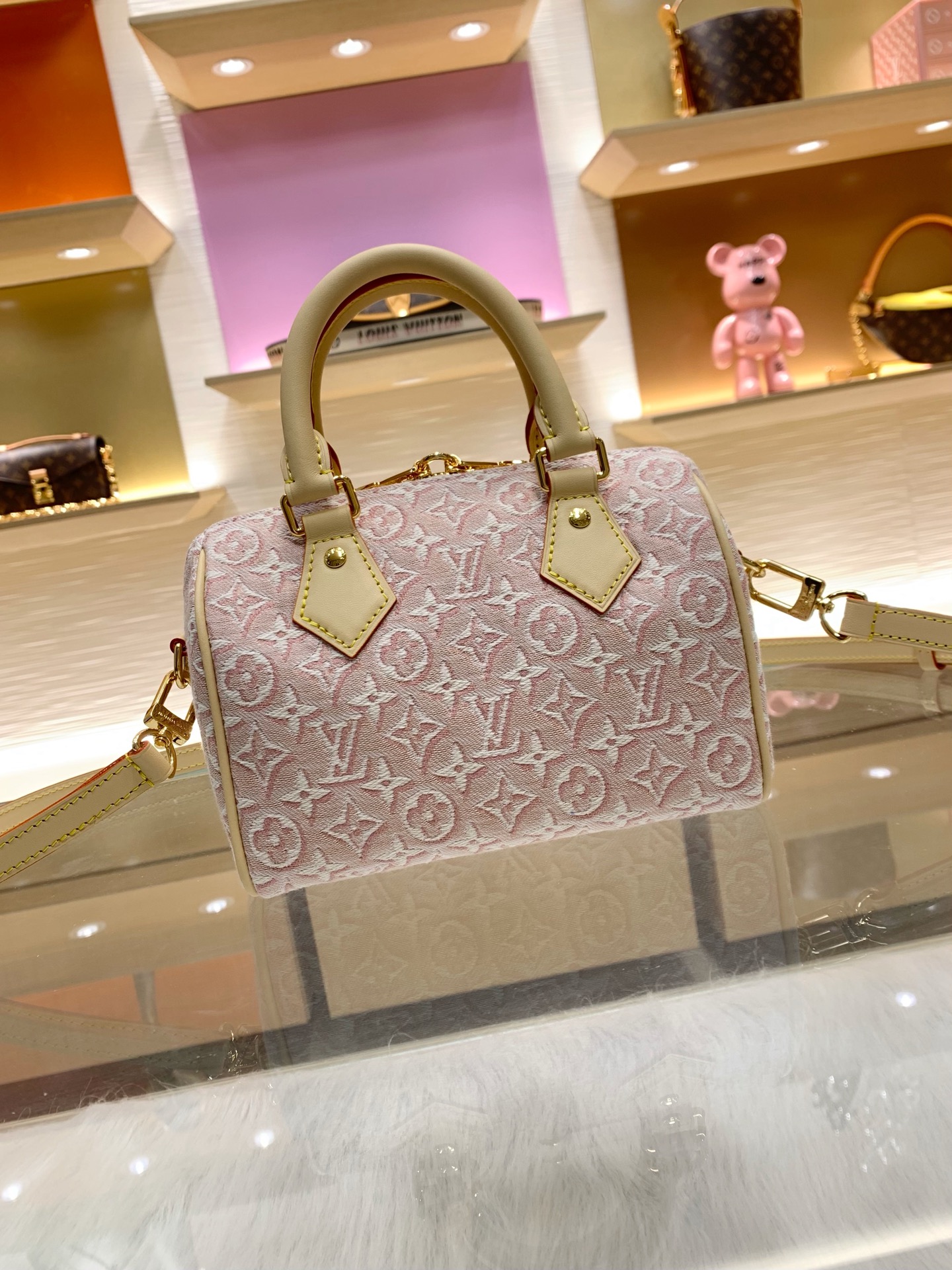 【顶级原单】 款号：M2A039  带163芯片    本款 Speedy Bandoulière 20 手袋以典雅色彩