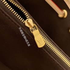 【顶级原单】款号:M29537G全钢五金 带163芯片 Nano Frivole 手袋向经典 Noé 手袋采撷灵感 【顶级原单】款号:M29537G全钢五金 带163芯片 Nano Frivole 手袋向经典 Noé 手袋采撷灵感