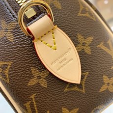 【顶级原单】 款号:M46222 带163芯片 本款 Speedy Bandoulière 20 手袋向品牌经典旅 【顶级原单】 款号:M46222 带163芯片 本款 Speedy Bandoulière 20 手袋向品牌经典旅