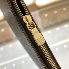 【顶级原单】款号:M29628 带163芯片 本款 All In 中号手袋采用 Monogram 帆布塑造水桶包构 【顶级原单】款号:M29628 带163芯片 本款 All In 中号手袋采用 Monogram 帆布塑造水桶包构