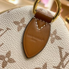 【顶级原单】款号:M2A038 带163芯片 LV Crafty 系列呈现精巧 Speedy Bandouliè 【顶级原单】款号:M2A038 带163芯片 LV Crafty 系列呈现精巧 Speedy Bandouliè