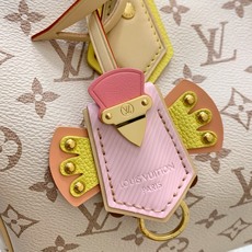 【顶级原单】款号:M2A038 带163芯片 LV Crafty 系列呈现精巧 Speedy Bandouliè 【顶级原单】款号:M2A038 带163芯片 LV Crafty 系列呈现精巧 Speedy Bandouliè
