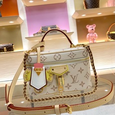 【顶级原单】款号:M29782 带163芯片 Vanity Chain Pouch 手袋自路易威登典藏硬箱汲取灵 【顶级原单】款号:M29782 带163芯片 Vanity Chain Pouch 手袋自路易威登典藏硬箱汲取灵
