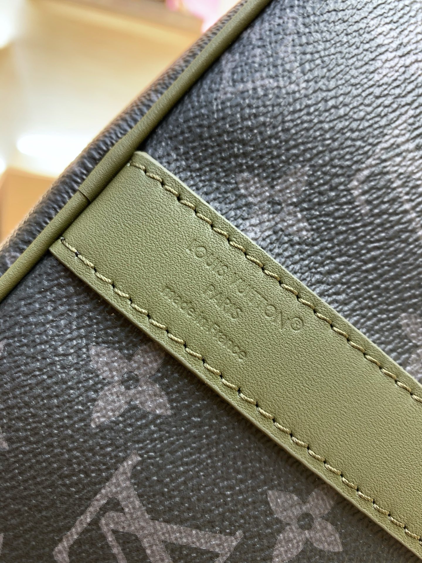 【顶级原单】款号:M28639 带163芯片 本款 Keepall Bandoulière 35 手袋采用 Mon 【顶级原单】款号:M28639 带163芯片 本款 Keepall Bandoulière 35 手袋采用 Mon