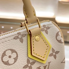 【顶级原单】款号:M29781 带163芯片 LV Crafty 系列焕新推出 Nano Speedy 手袋,为经典 【顶级原单】款号:M29781 带163芯片 LV Crafty 系列焕新推出 Nano Speedy 手袋,为经典