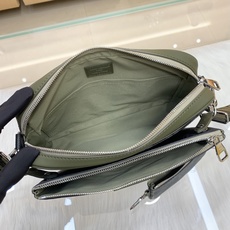 【顶级原单】款号:M28628 带163芯片 本款 Trio 邮差包结合 Monogram Eclipse 帆布和 【顶级原单】款号:M28628 带163芯片 本款 Trio 邮差包结合 Monogram Eclipse 帆布和