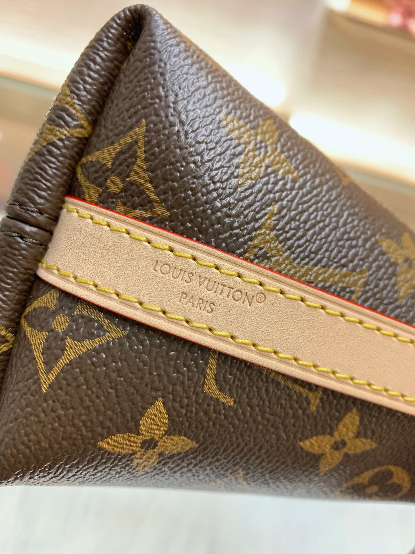 【顶级原单】款号:M29099对版 带163芯片 本款 Multipass Mini 手袋以经典 Monogram 【顶级原单】款号:M29099对版 带163芯片 本款 Multipass Mini 手袋以经典 Monogram