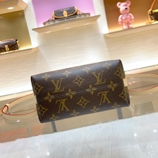 【顶级原单】款号:M29099对版 带163芯片 本款 Multipass Mini 手袋以经典 Monogram 【顶级原单】款号:M29099对版 带163芯片 本款 Multipass Mini 手袋以经典 Monogram