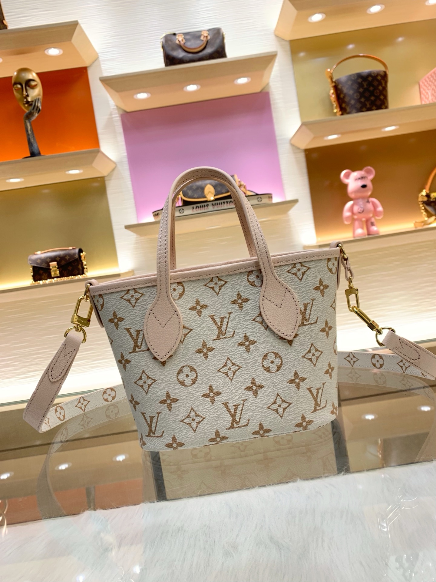 【顶级原单】款号：M2A466  带163芯片   本款 Neverfull Inside Out BB 手袋焕新呈现 