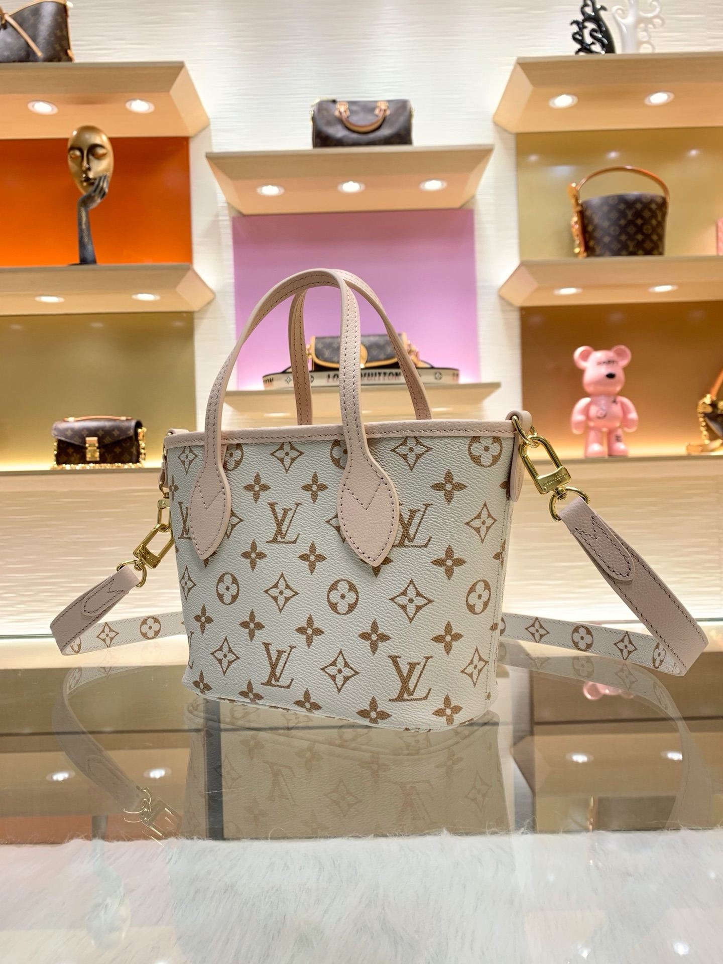 【顶级原单】款号：M2A466  带163芯片   本款 Neverfull Inside Out BB 手袋焕新呈现 