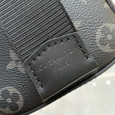 【顶级原单】款号:M28630 带163芯片 本款 Courrier 邮差包取材 Monogram Eclipse 【顶级原单】款号:M28630 带163芯片 本款 Courrier 邮差包取材 Monogram Eclipse