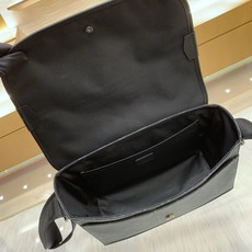 【顶级原单】款号:M28630 带163芯片 本款 Courrier 邮差包取材 Monogram Eclipse 【顶级原单】款号:M28630 带163芯片 本款 Courrier 邮差包取材 Monogram Eclipse