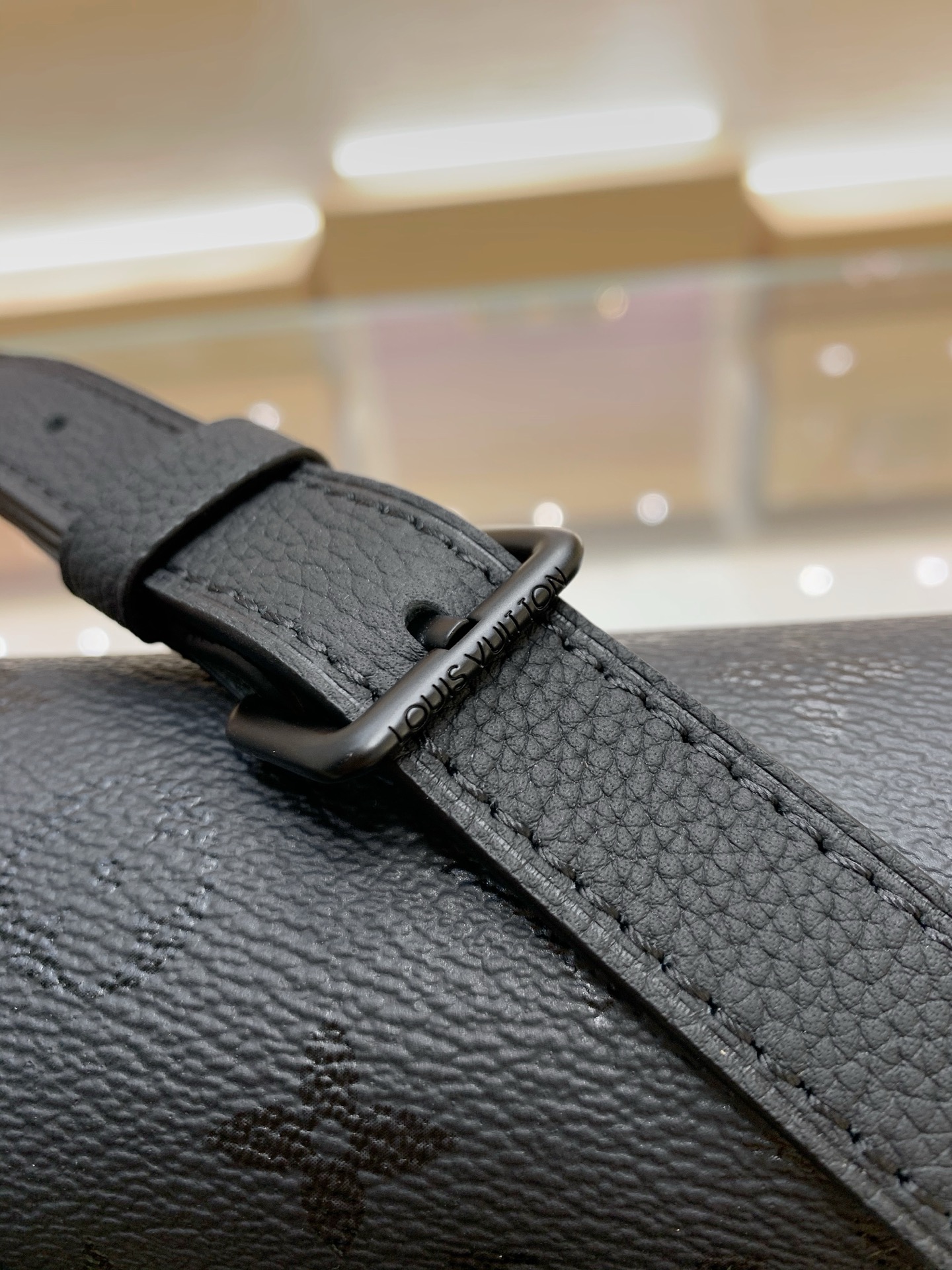 【顶级原单】款号:M2A259 带163芯片 本款 Satchel 迷你斜挎包选用 Monogram Midnigh 【顶级原单】款号:M2A259 带163芯片 本款 Satchel 迷你斜挎包选用 Monogram Midnigh