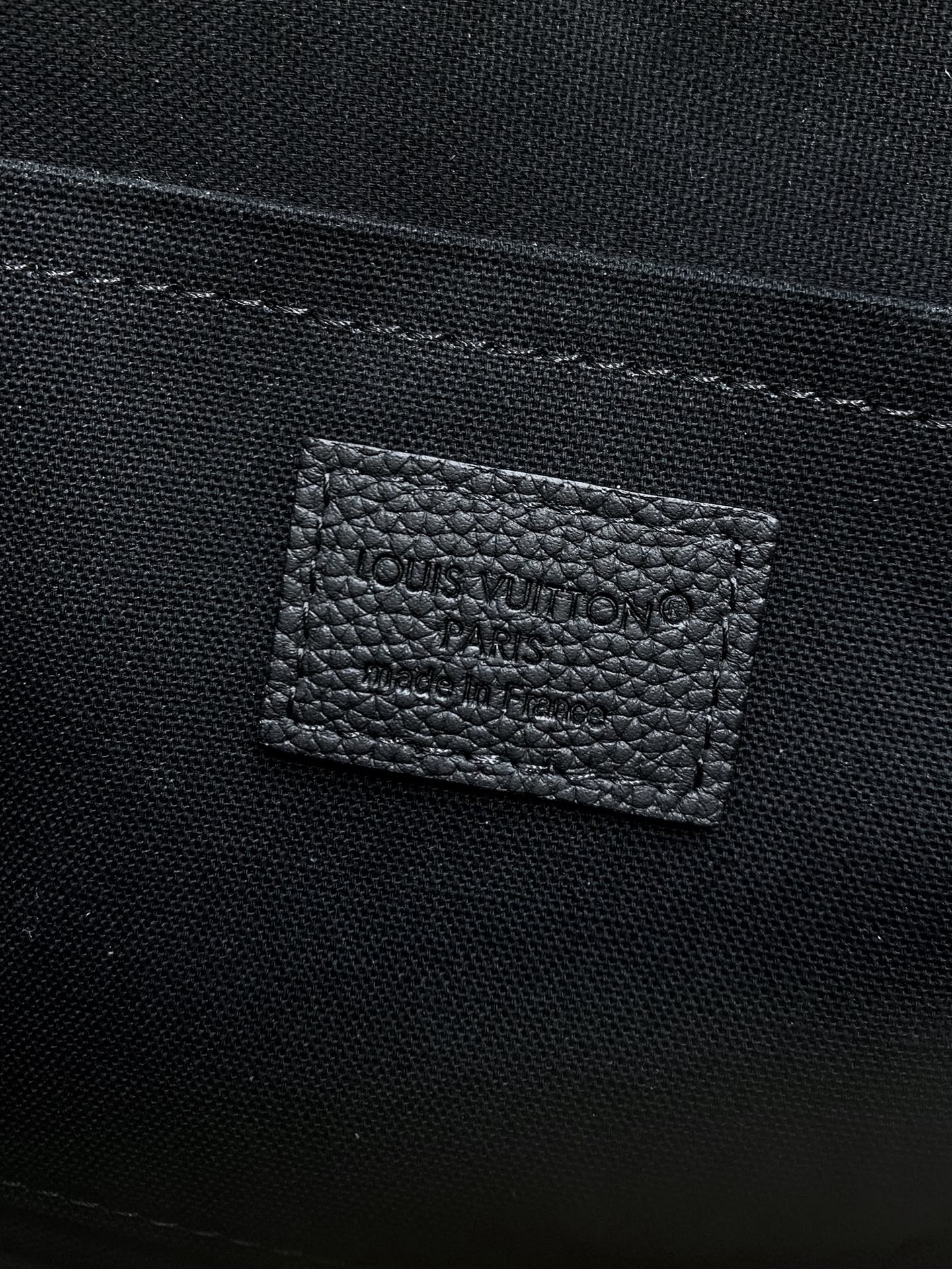 【顶级原单】款号:M2A259 带163芯片 本款 Satchel 迷你斜挎包选用 Monogram Midnigh 【顶级原单】款号:M2A259 带163芯片 本款 Satchel 迷你斜挎包选用 Monogram Midnigh