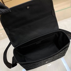 【顶级原单】款号:M28781 带163芯片 Courrier 邮差包脱胎于经典邮政用具,以 Monogram Sh 【顶级原单】款号:M28781 带163芯片 Courrier 邮差包脱胎于经典邮政用具,以 Monogram Sh