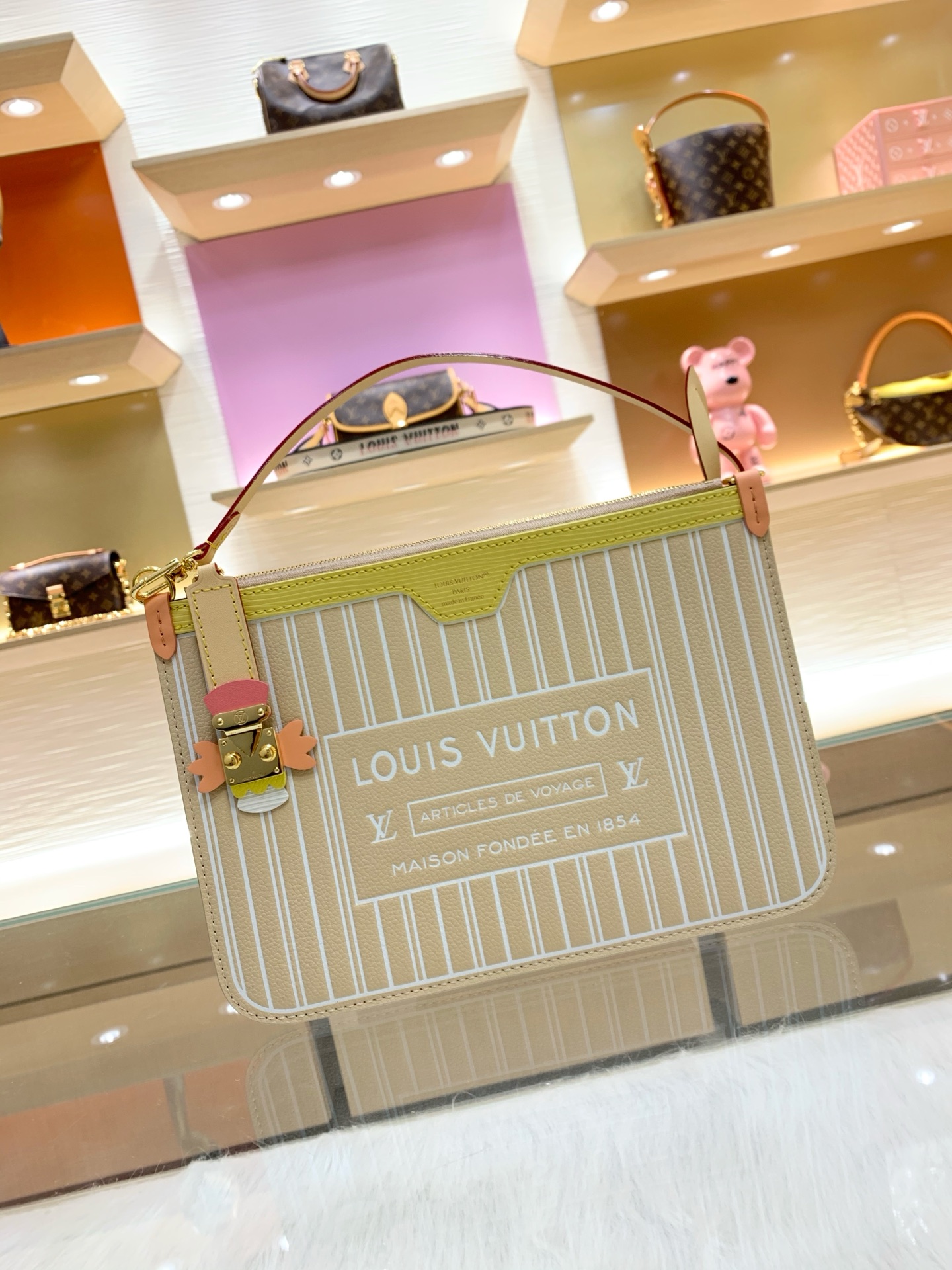 【顶级原单】款号：M2A095  带163芯片    LV Crafty 系列焕新演绎 House 品牌的 Monogr